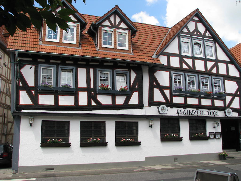 Restaurant / Pension Mainzer Tor Alsfeld Exterior photo